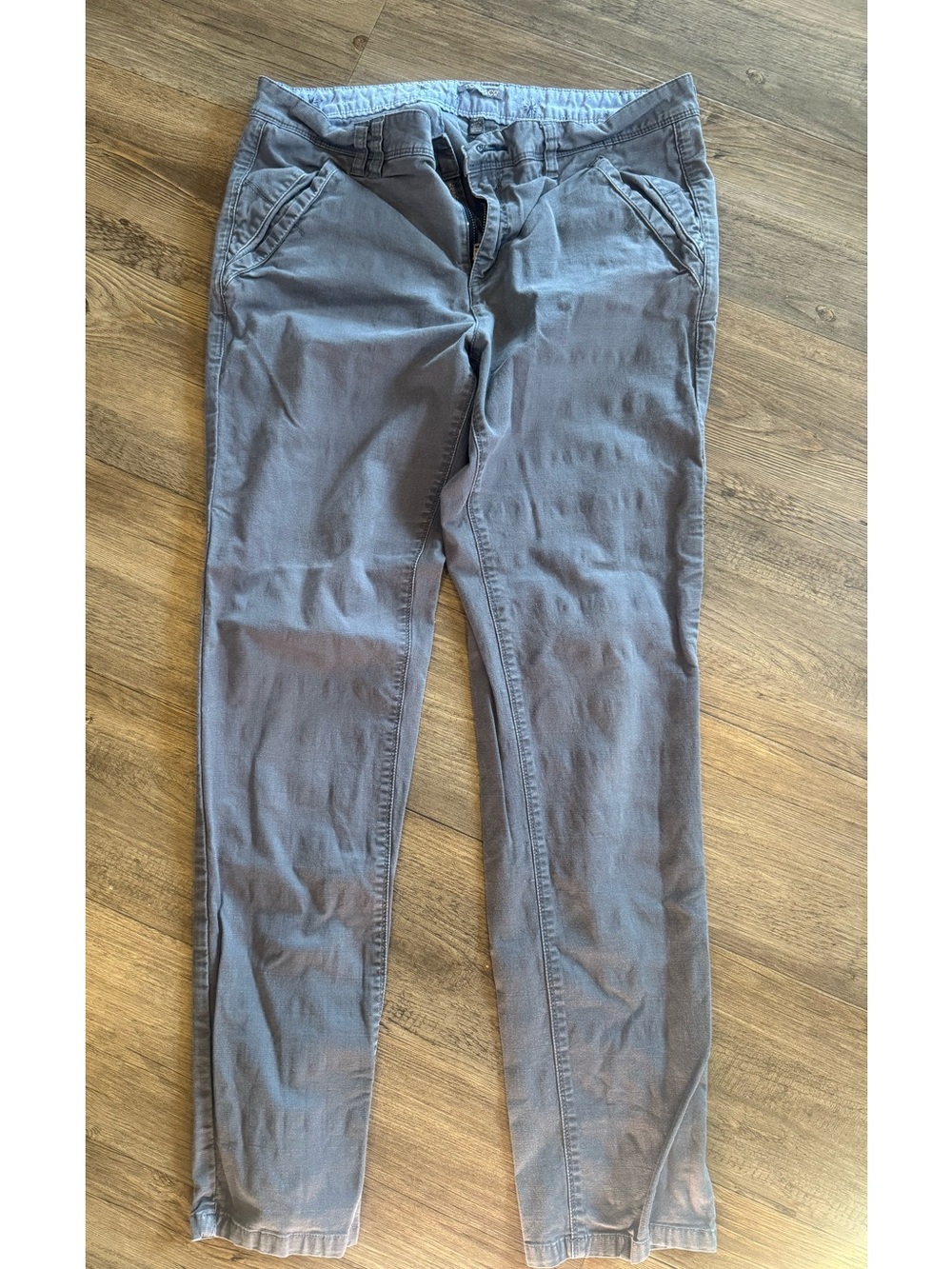 Toad&Co Women’s Slim Chinos in Slate Gray